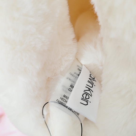 CALVIN KLEIN Faux-fur Luxurious Infinity Neck & Head Wrap Scarf for Women Wide - Picture 7 of 7